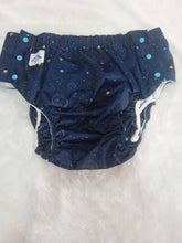 โหลดรูปภาพลงในเครื่องมือใช้ดูของ Gallery กางเกงแพมเพิสซักได้ รุ่นกระดุมข้าง ขนาดกลาง-ใหญ่พิเศษ (เอว 18 - 55 นิ้ว) ขยายขนาดเอวได้